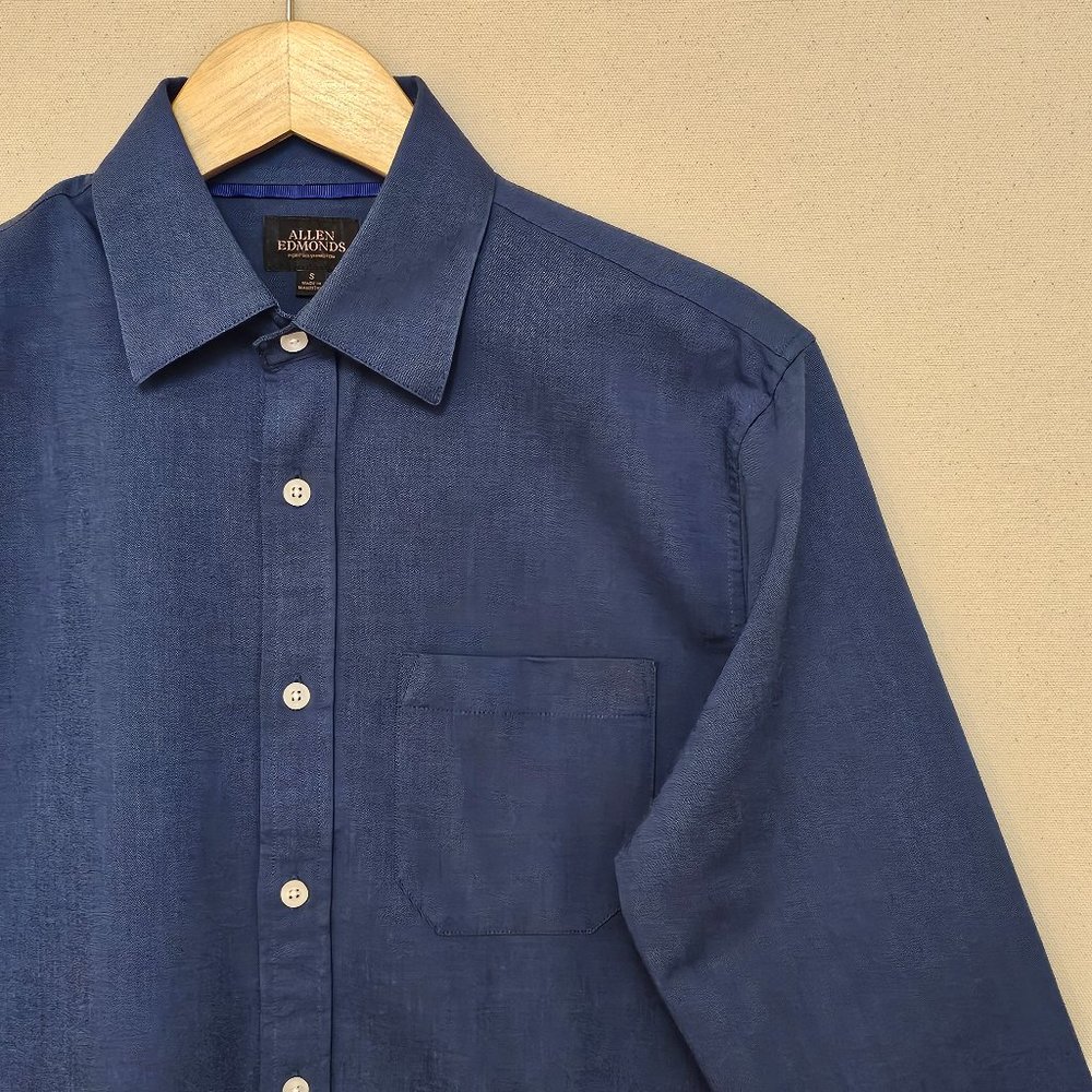 Allen Edmonds Button Down S